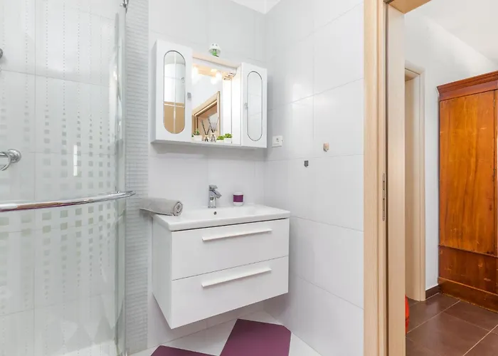 2 Bedroom In