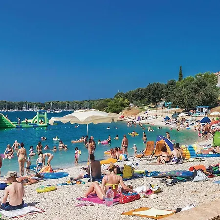 Beautiful In With Outdoor Swimming Pool Holiday home Pula
