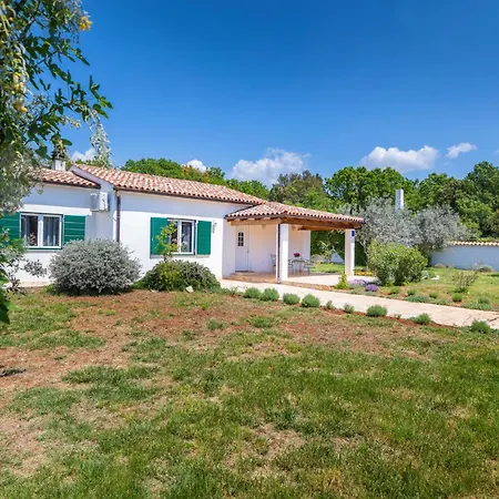 Σπίτι διακοπών 2 Bedroom In Πούλα