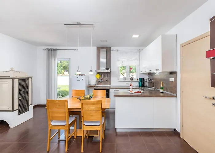 2 Bedroom In *