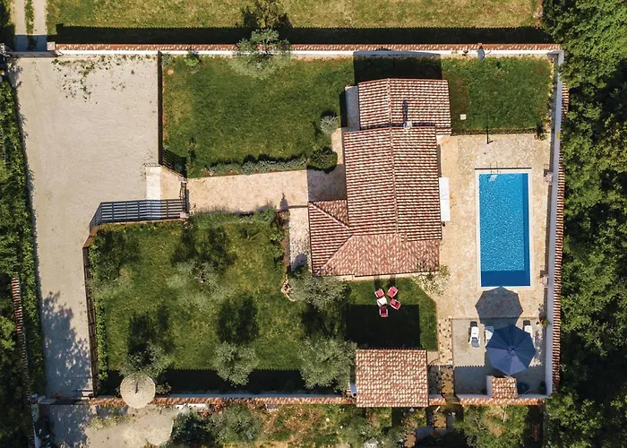 2 Bedroom In Ferienhaus Pula