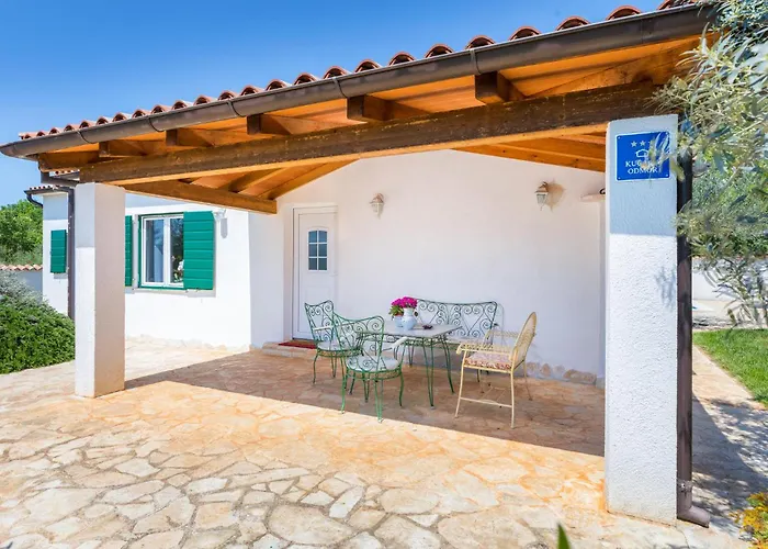 Ferienhaus 2 Bedroom In Pula